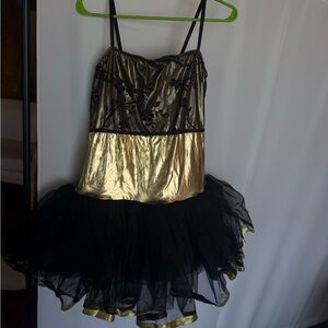 Ballet costume  XXLA gold and black like new